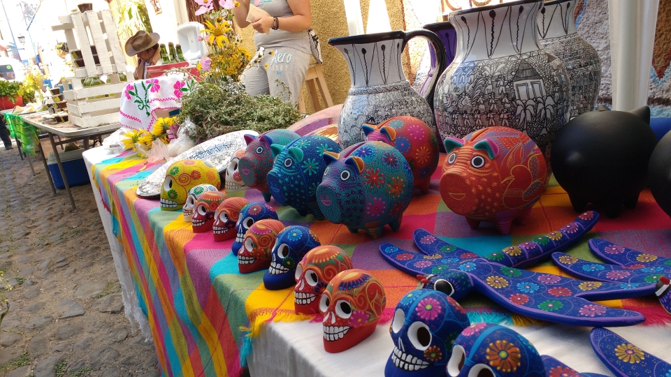 Apudo es uno de los artesanos importantes de San Miguel de Allende, podrás encontrarlo en el Mercado de Artesanías de San Miguel.