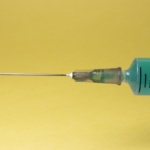 La vacuna contra el COVID dio positivo en las pruebas del VIH
